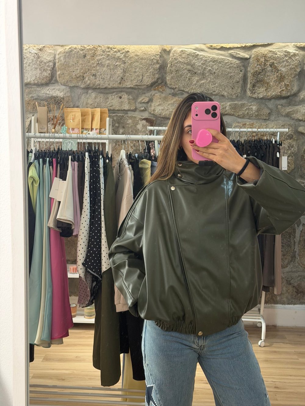 Green Jacket — foto 1